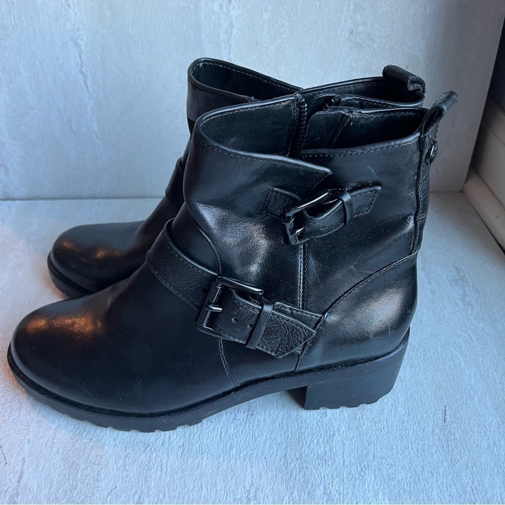 ** Michael Kors Jet Set 6 Leather Ankle Boot  the Gretchen Size 6